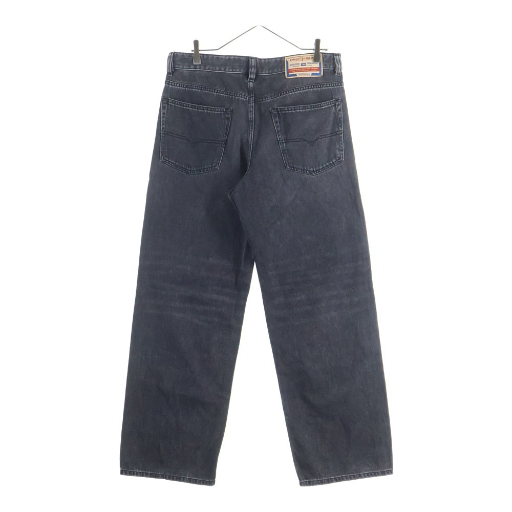 DIESEL(ディーゼル) 2001 D-MACRO リラックス フィット ウォッシュド デニムパンツ ブラック A12821
