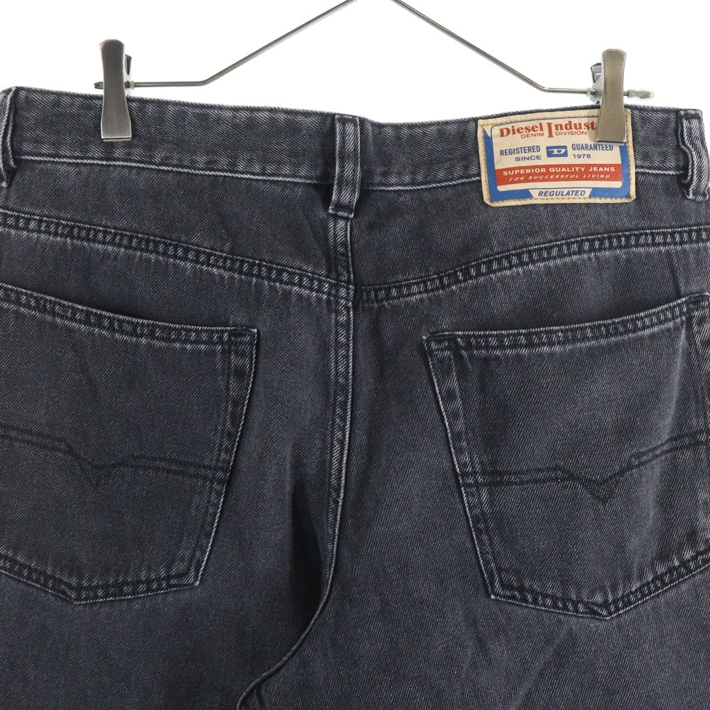 DIESEL(ディーゼル) 2001 D-MACRO リラックス フィット ウォッシュド デニムパンツ ブラック A12821