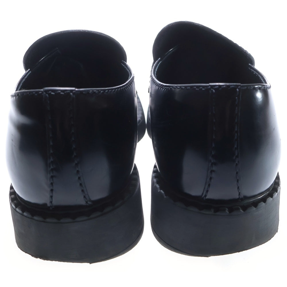 PRADA(プラダ) トライアングルロゴプレート ブラッシュドレザー ローファー ブラック 2DE127