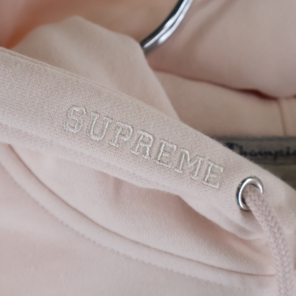 SUPREME(シュプリーム) 17AW Champion Stacked C Hooded Sweatshirt チャンピオン スタックドC ロゴ刺繍 プルオーバースウェットパーカー フーディー ピンク