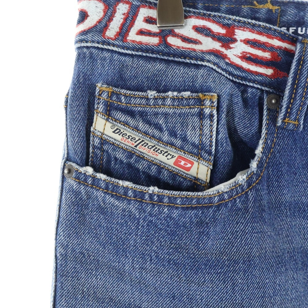 DIESEL(ディーゼル) 23SS 2010 D-MAC ウエストロゴ刺繍 ストレートデニムパンツ インディゴ A03564