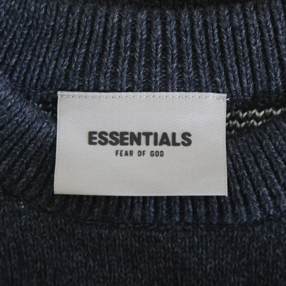 FEAR OF GOD ESSENTIALS(フィアオブゴッド エッセンシャルズ) KNIT SWEATER ロゴプリント クルーネックニットセーター グレー