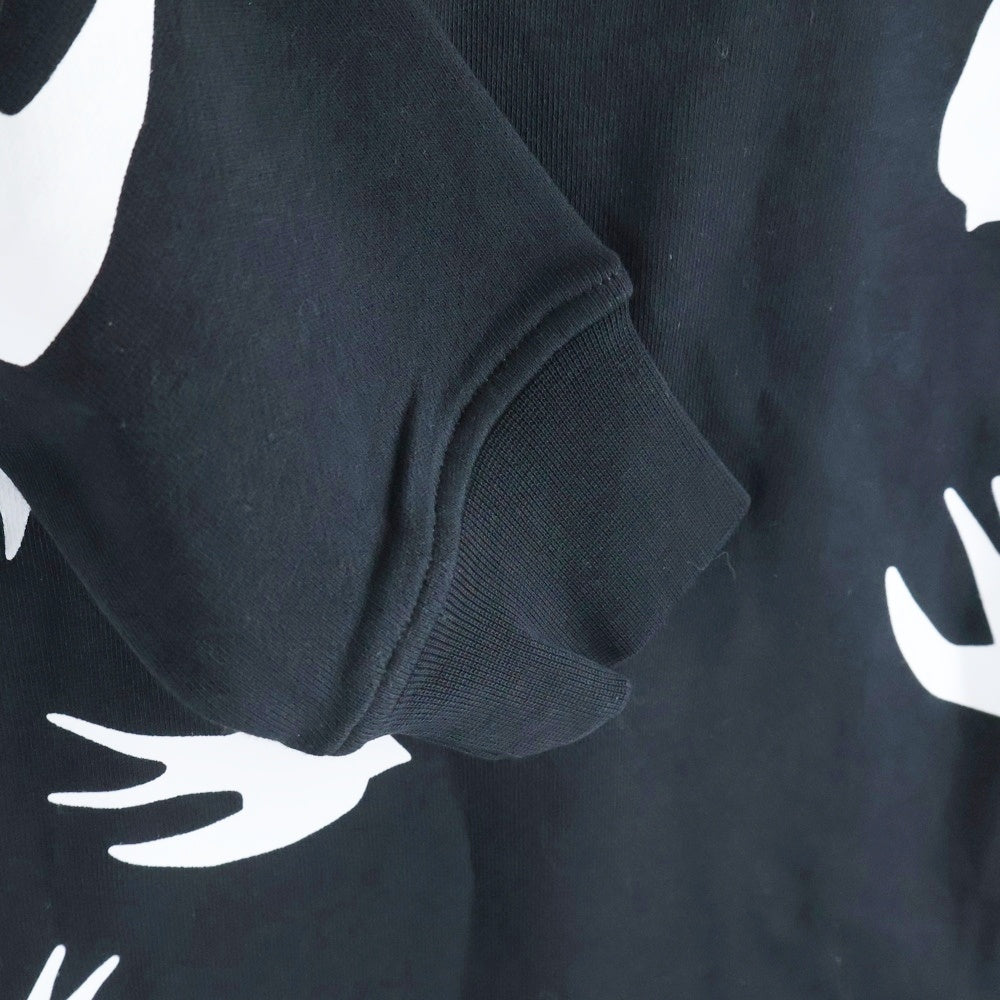 Alexander McQueen(アレキサンダーマックイーン) Swallow Print Long Sleeve Sweatshirt スワロープリント クルーネックスウェットトレーナー ブラック545415 RLT72