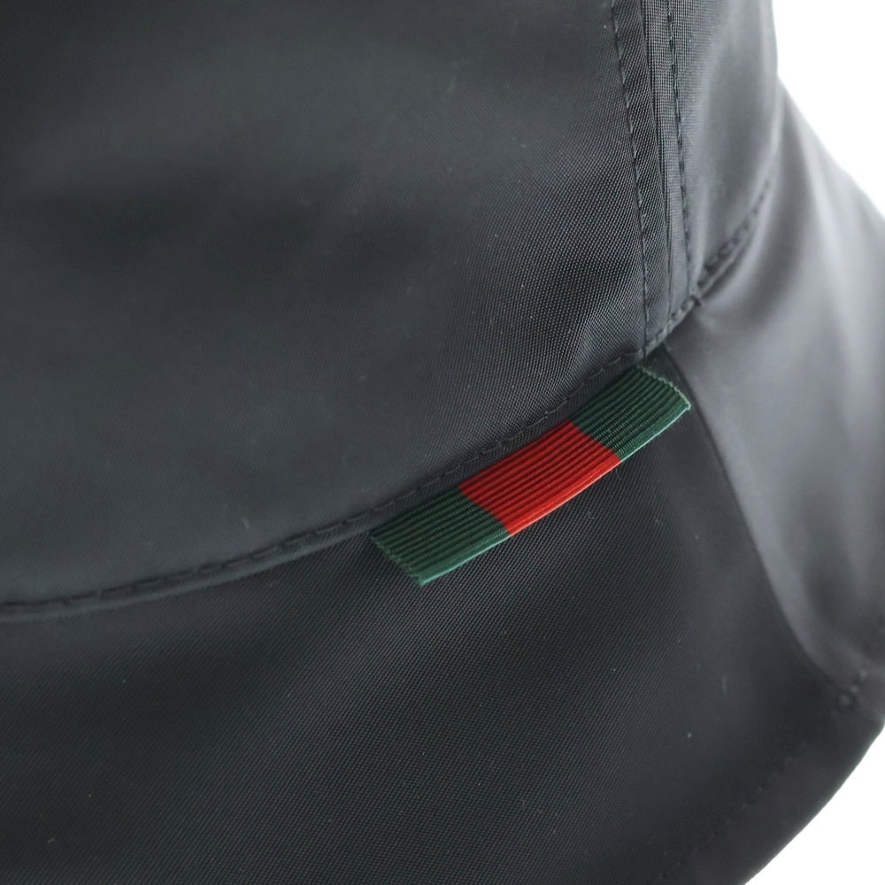 GUCCI(グッチ) Nylon Bucket Hat エンボスロゴ ナイロンバケットハット ブラック 813534 4HBD0