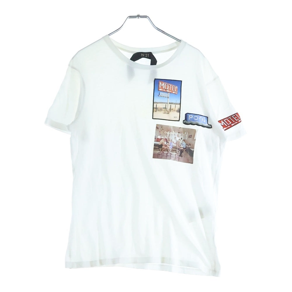 N21 numero ventuno(ヌメロ ヴェントゥーノ) フォトパッチ ルーネック 半袖Tシャツ カットソー ホワイト P18IN1M F0246333
