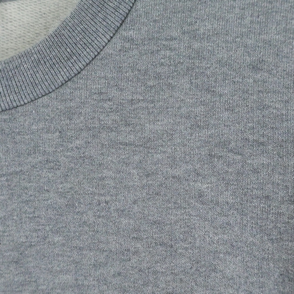 MONCLER(モンクレール) 22SS スタッズロゴ プリント クルーネック プルオーバースウェット トレーナー ブラック H10918G00013 809KR