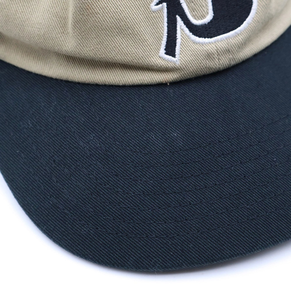 STUSSY(ステューシー) Vintage S Low Pro Cap ヴィンテージ S ロー プロキャップ 帽子 ベージュ/ブラック 1311047