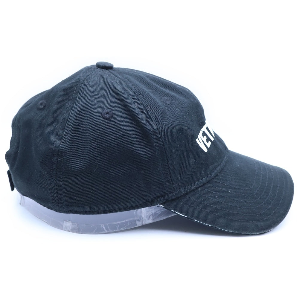 VETEMENTS(ヴェトモン) 21AW Classic Logo Cap クラシックロゴキャップ 帽子 ブラック UA52CA200B