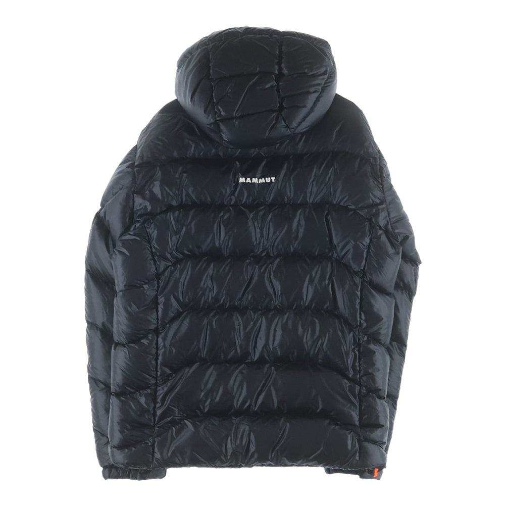 MAMMUT(マムート) フロントロゴデザイン マルチポケット ジップアップ ダウンジャケット ブラック 1013-02630