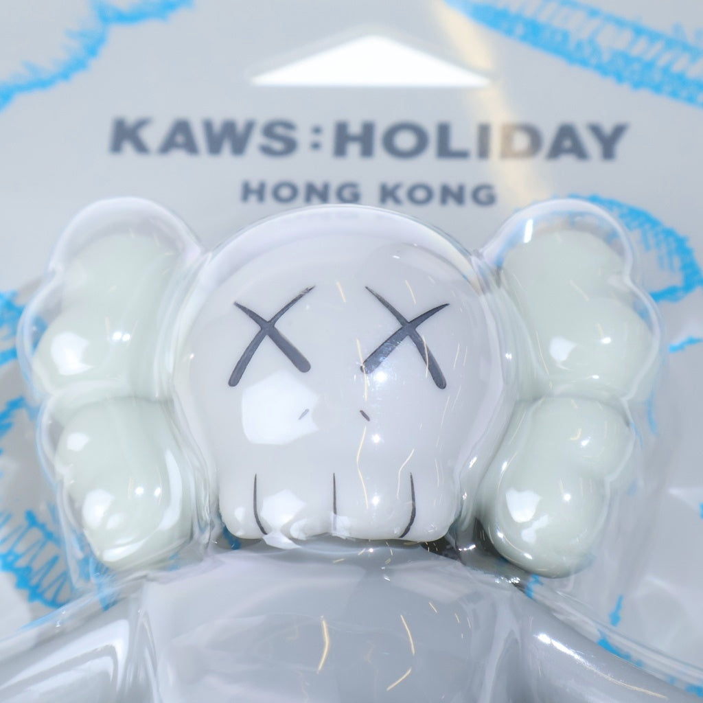 KAWS(カウズ) HOLIDAY COMPANION HONG KONG ホリデー コンパニオン 香港限定フィギュア グレー