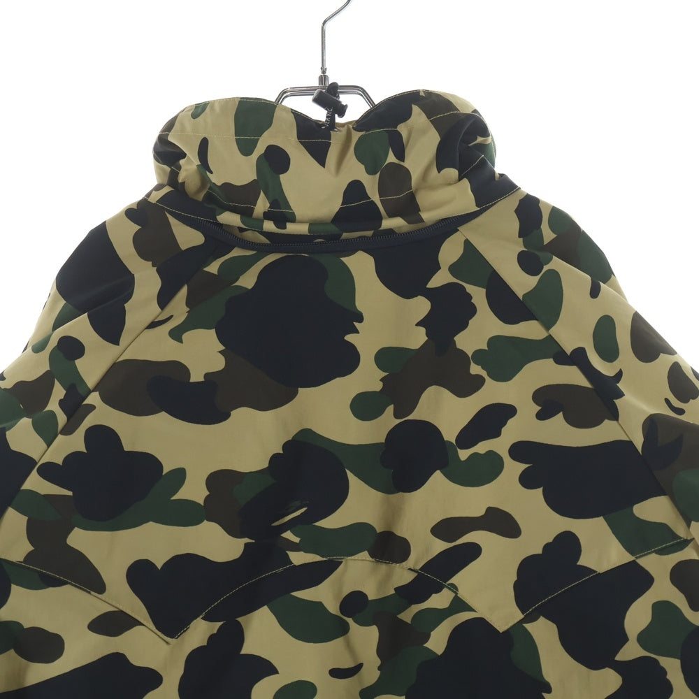 A BATHING APE(アベイシングエイプ) 1ST CAMO カモフラ総柄 ロゴ刺繍 ダウンジャケット カーキ