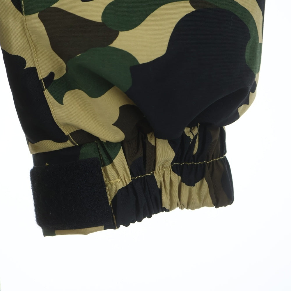A BATHING APE(アベイシングエイプ) 1ST CAMO カモフラ総柄 ロゴ刺繍 ダウンジャケット カーキ