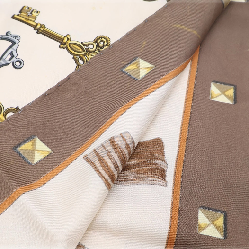 HERMES(エルメス) カレ90 Key Pattern Scarf 鍵柄スカーフ カーキ/ベージュ レディース