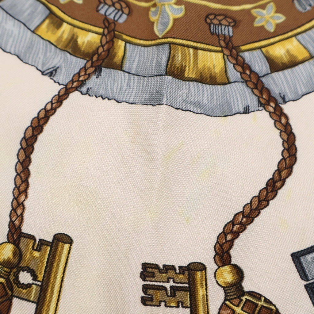 HERMES(エルメス) カレ90 Key Pattern Scarf 鍵柄スカーフ カーキ/ベージュ レディース