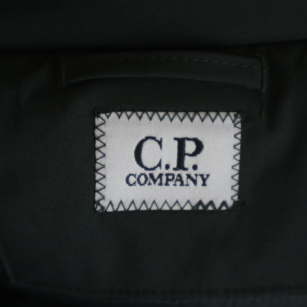C.P. Company(シーピーカンパニー) Pro-Tek プロテクト フード付きパデッドパーカ ジャケット カーキ 19CMOW008A 110264A