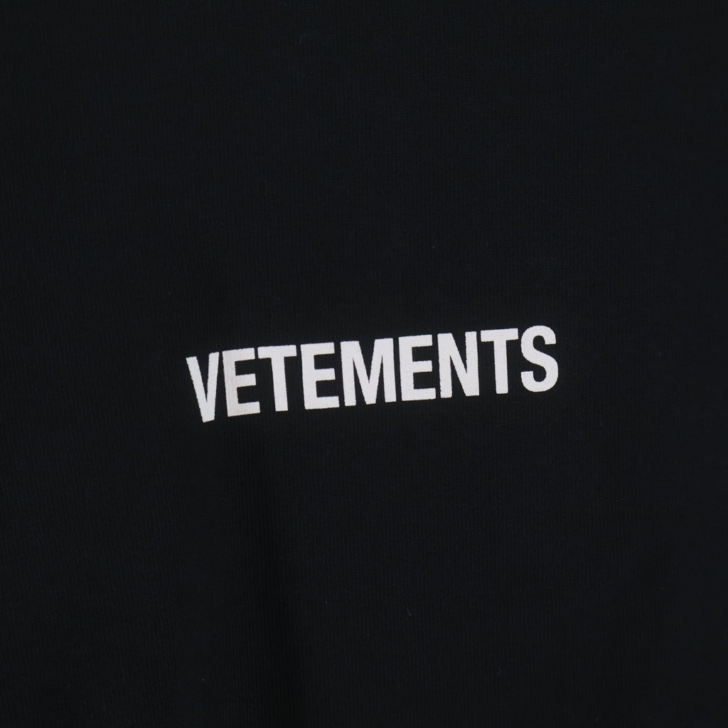 VETEMENTS(ヴェトモン) Logo Label Long-Sleeved T-Shirt ロゴラベル長袖Tシャツ ブラック GVA72XX001