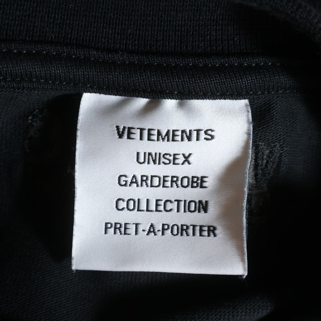 VETEMENTS(ヴェトモン) Logo Label Long-Sleeved T-Shirt ロゴラベル長袖Tシャツ ブラック GVA72XX001