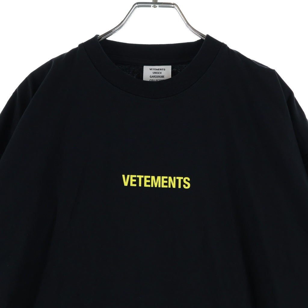 VETEMENTS(ヴェトモン) Logo Label Short-Sleeved T-Shirt ロゴラベル半袖Tシャツ ブラック GVA72XX001