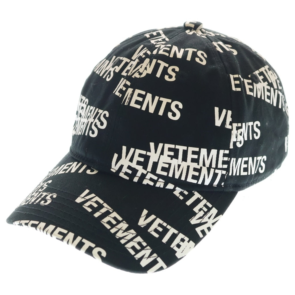 VETEMENTS(ヴェトモン) 21AW Stamped Logo Cap スタンプドロゴキャップ ロゴ総柄 帽子 ブラック UA52CA950B