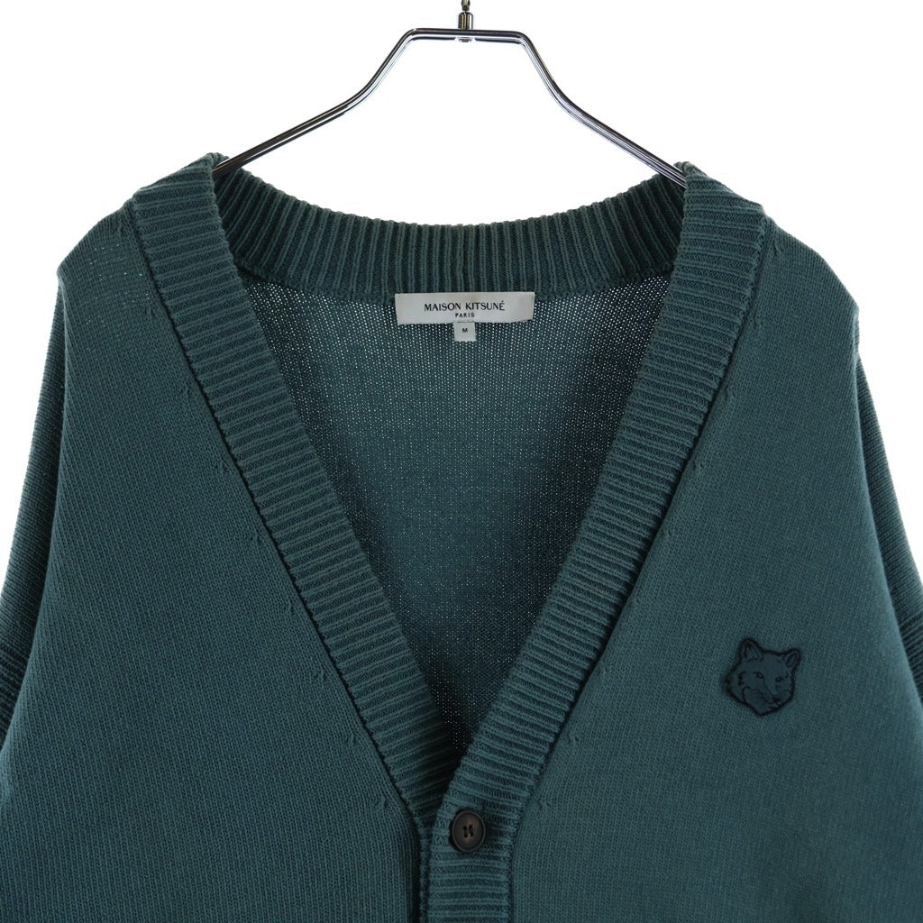 MAISON KITSUNE(メゾンキツネ) ボールド フォックス ヘッド パッチ コンフォート カーディガン ニット グリーン OM00502KT1099