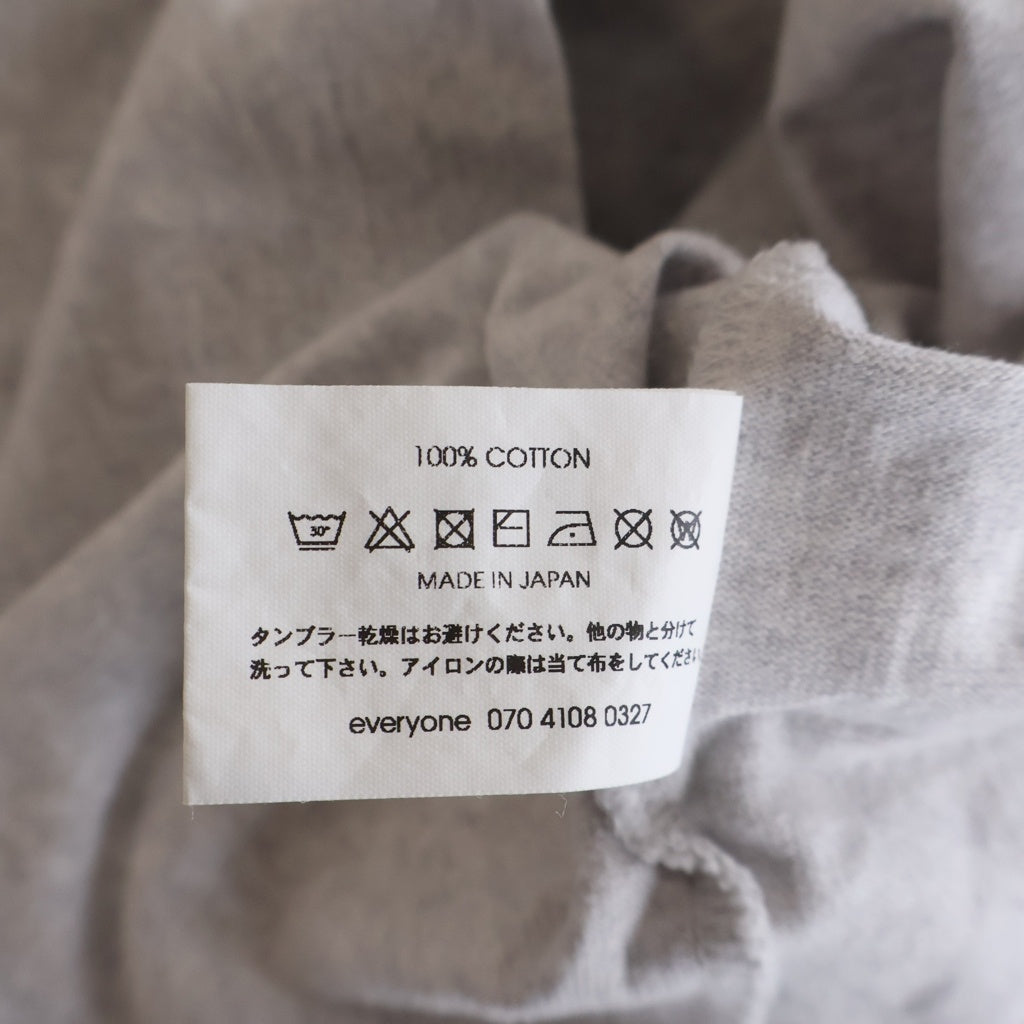 everyone(エブリワン) フロントロゴデザイン クルーネック カットソー 長袖Tシャツ グレー