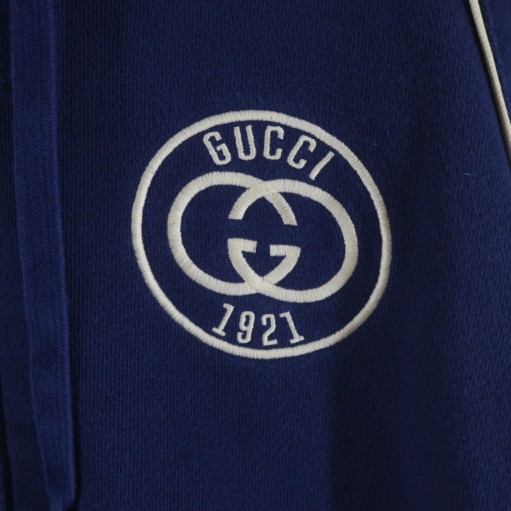 GUCCI(グッチ) COTTON JERSEY SWEATSHIRT WITH PATCH パッチデザイン コットン ジップアップ フーデッド スウェット パーカー ブルー 756648 XJFV7