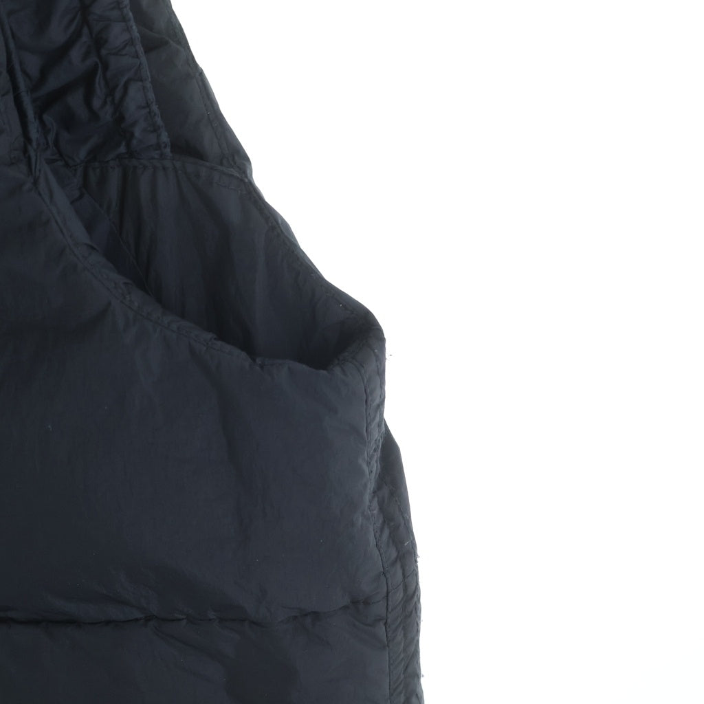 STONE ISLAND(ストーンアイランド) GARMENT DYED CRINKLE REPS RECYCLED NYLON DOWN VEST ロゴパッチ ナイロンダウンベスト ブラック 7915G0423