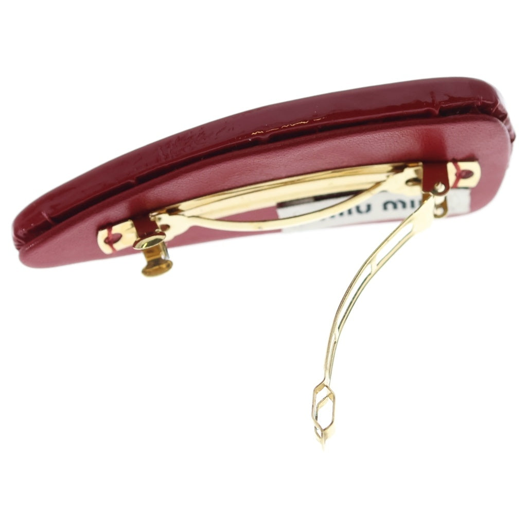 miumiu(ミュウミュウ) パテントレザー ヘアクリップ バレッタ レッド 5IF092_069_F0002 レディース