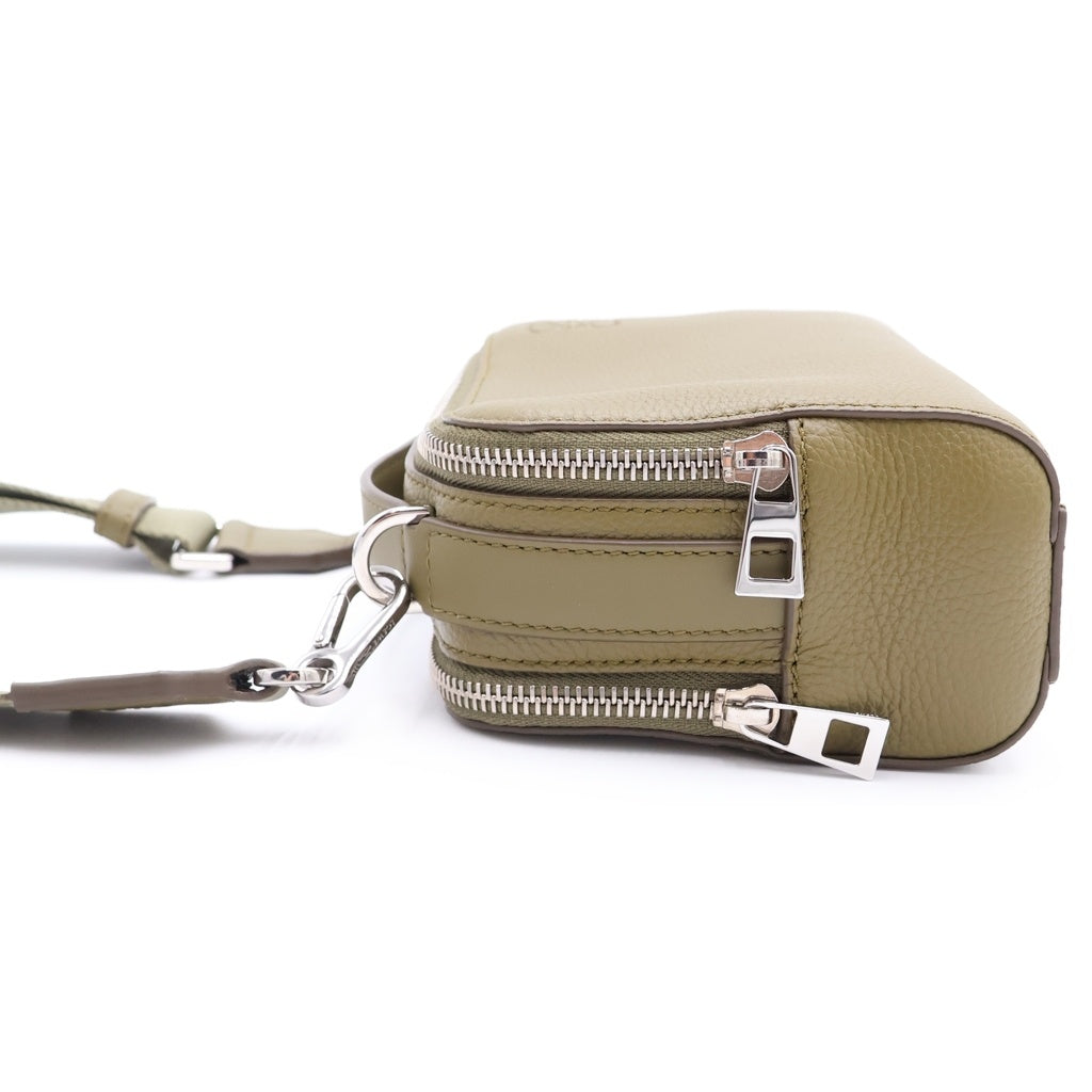 LOEWE(ロエベ) Camera Crossbody Bag カメラクロスボディバッグ ミニ ショルダーバッグ グリーン C660R41X01 レディース