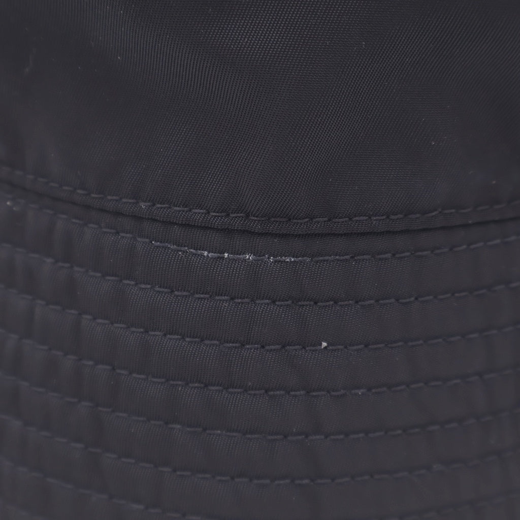 PRADA(プラダ) RE-NYLON リナイロン ラバー トライアングルロゴ バケットハット 帽子 ブラック 2HC137