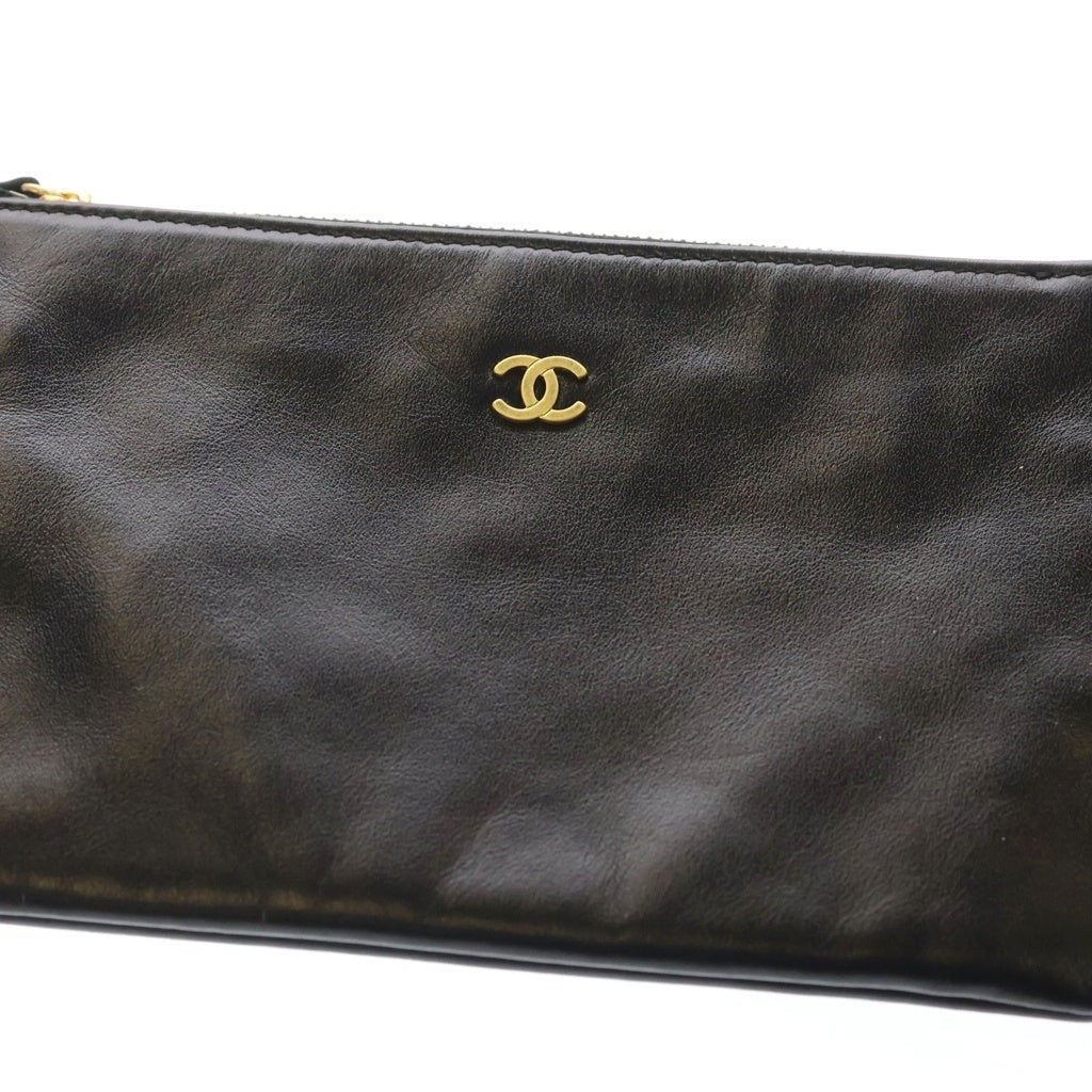 CHANEL(シャネル) シャネル22 ミディアム ハンドバッグ トートバッグ チェーンバッグ シャイニーカーフスキン ブラック ゴールド金具 レディース