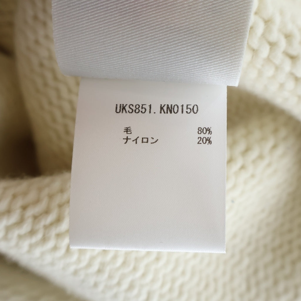 AMI Alexandre Mattiussi(アミアレクサンドルマテュッシ) フロントロゴ刺繍ニット セーター ブルー/ホワイト UKS851.KN0150