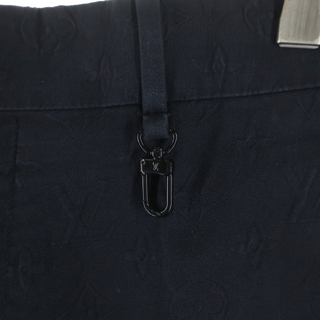 LOUIS VUITTON(ルイヴィトン) モノグラムエンボス スラックスパンツ ブラック RM211Q ZDC HKP42W