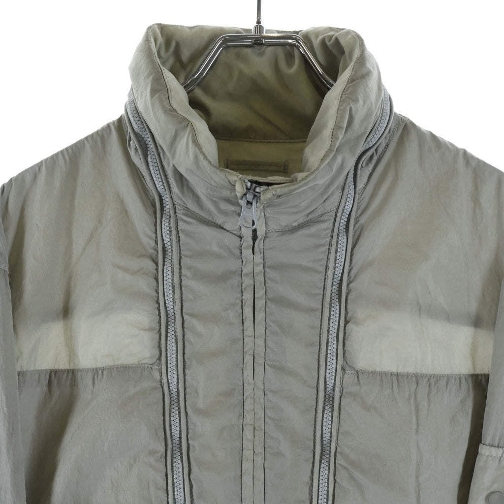 C.P. Company(シーピーカンパニー) ナイロン ジップアップジャケット ブルゾン グレー 16CMOW012A-005904G