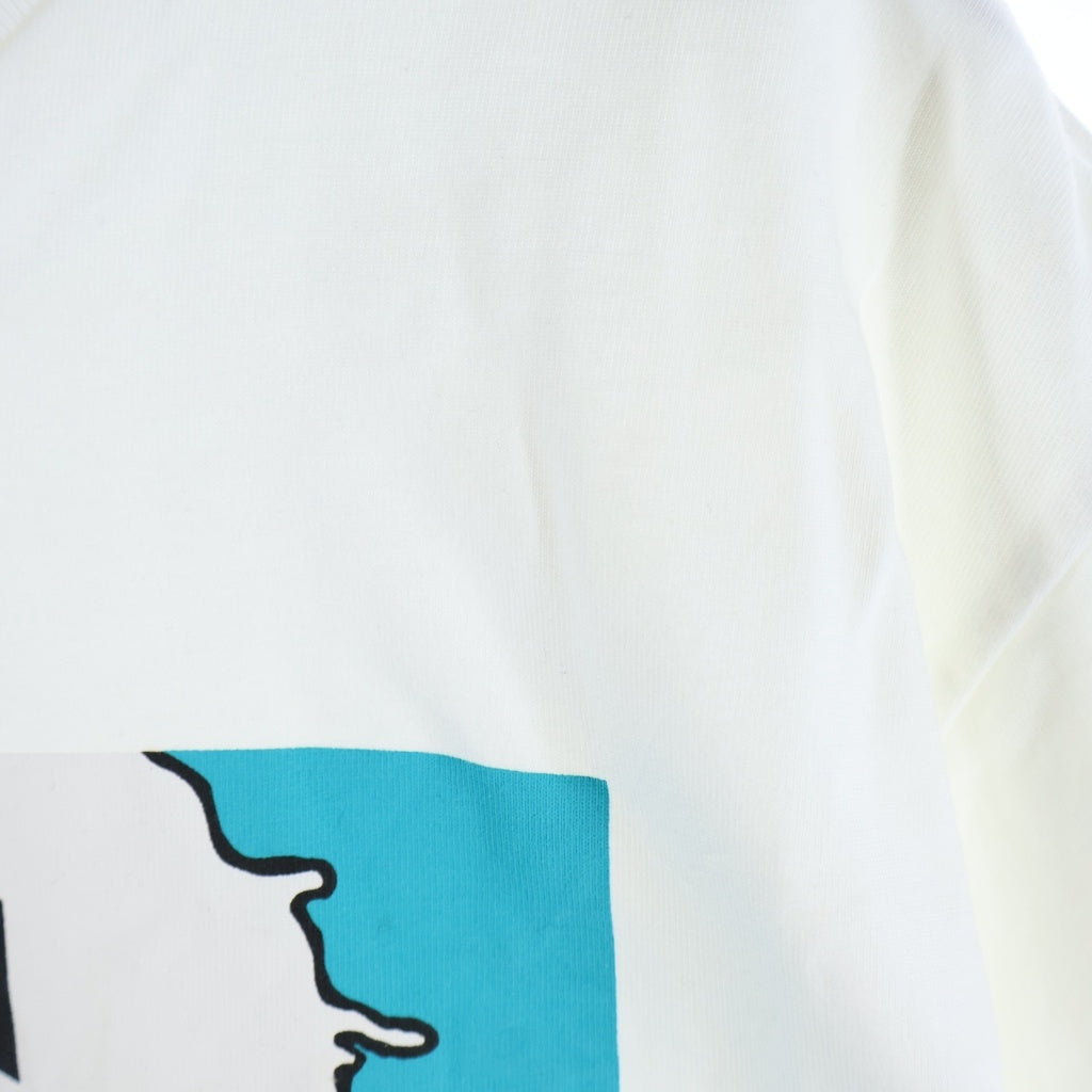 GOD SELECTION XXX(ゴッドセレクショントリプルエックス) 21SS Be My guest SEQUEL ビーマイゲスト ロゴデザイン クルーネック カットソー 半袖Tシャツ ホワイト GX-S21-BMGST-02