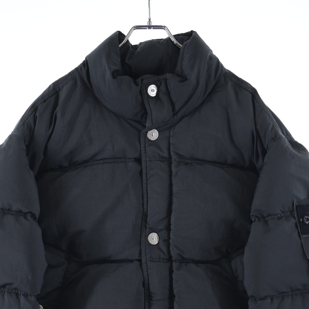 STONE ISLAND(ストーンアイランド) アームロゴデザイン ジップアップ ダウンジャケット ブラック K2S154100124S0019