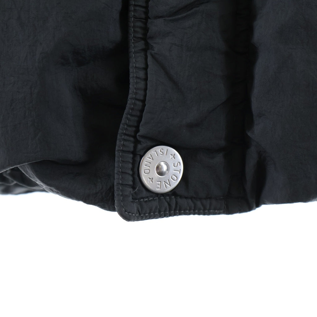 STONE ISLAND(ストーンアイランド) アームロゴデザイン ジップアップ ダウンジャケット ブラック K2S154100124S0019