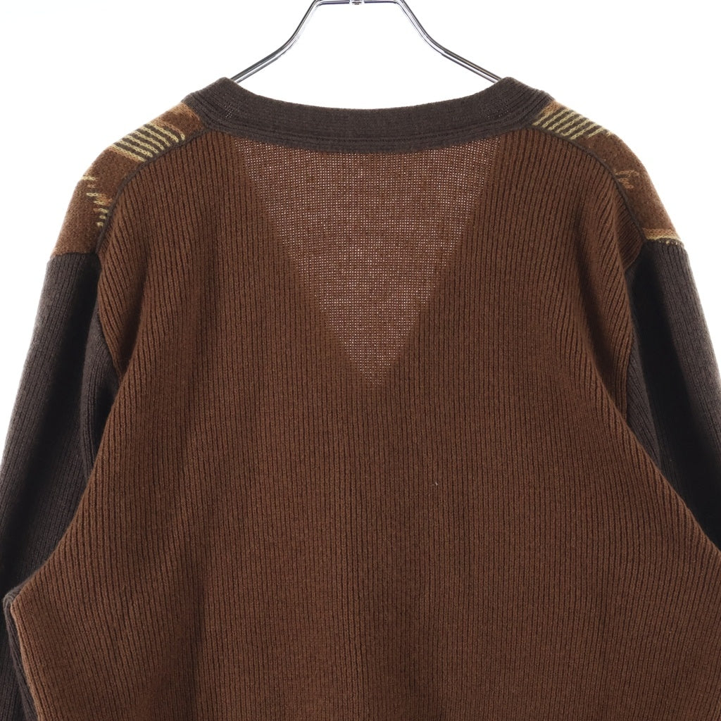 Acne Studios(アクネ ストゥディオズ) フェイスパッチ Vネックカーディガン ブラウン FA-UX-KNIT000052