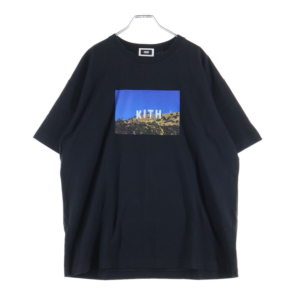 KITH(キス) 26SS WEST HOLLY WOOD TEE ウエスト ハリウッド ロゴデザイン クルーネック カットソー 半袖Tシャツ ブラック KHMA030062-001