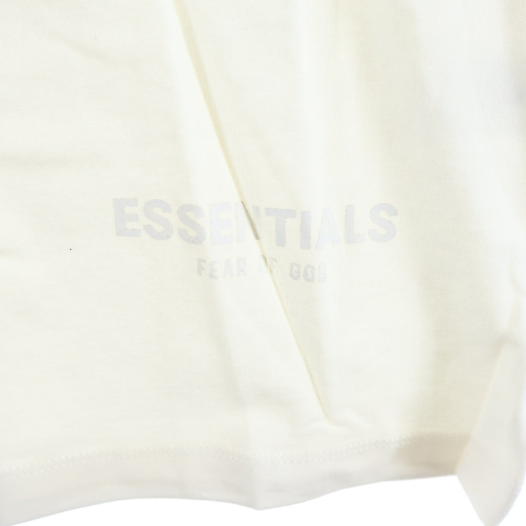 FEAR OF GOD ESSENTIALS(フィアオブゴッド エッセンシャルズ) バックロゴデザイン クルーネック カットソー 半袖Tシャツ ホワイト