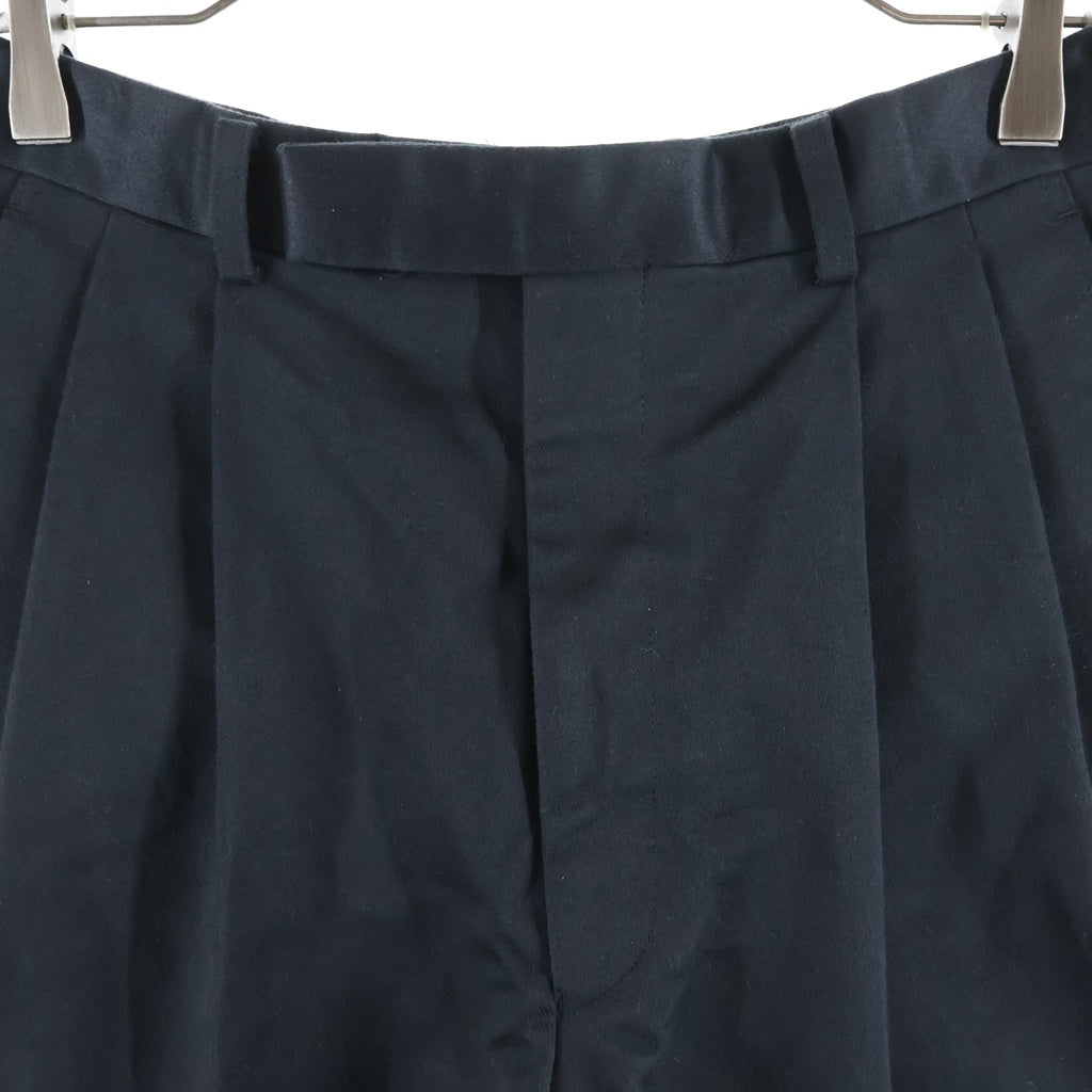 JOHN LAWRENCE SULLIVAN(ジョンローレンスサリバン) COTTON SATIN TUCK PANTS コットン サテン ツータック ショートパンツ ブラック 2A008-0423-08