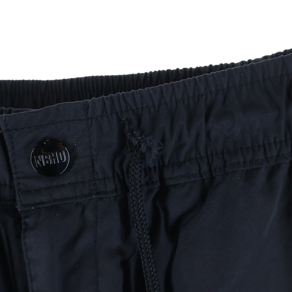 NEIGHBORHOOD(ネイバーフッド) 25SS TRACK PANTS 251TSNH-PYM07 ロゴプリント ナイロン トラックパンツ ブラック 251TSNH-PTM07