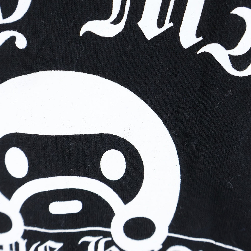 CHROME HEARTS(クロムハーツ) OLD ×A BATHING APE BABY MILO TEE アベイジング エイプ コラボ フロント スクロールラベルロゴプリント クルーネック コットン 半袖Tシャツ カットソー ブラック