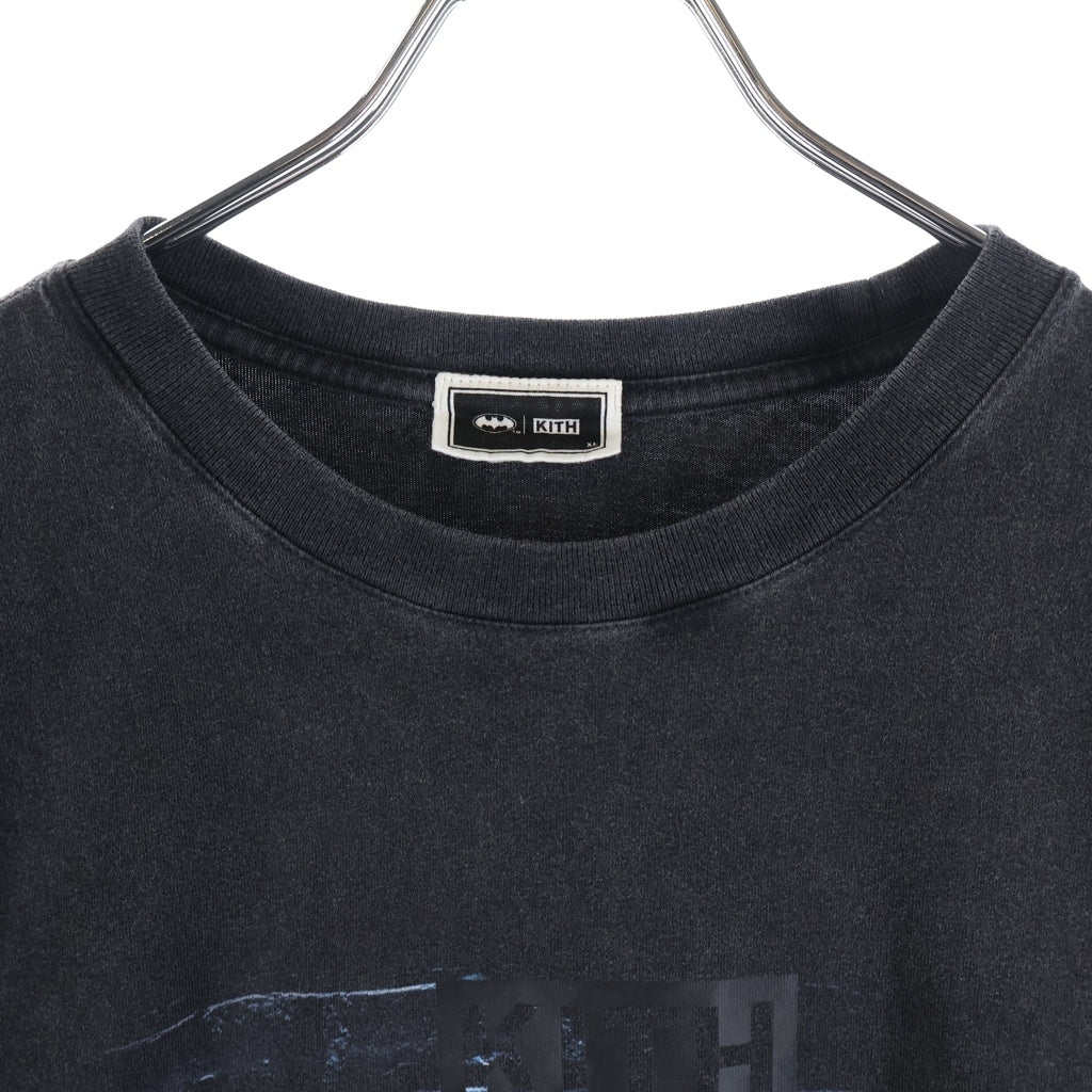 KITH(キス) ×BATMAN DARK NIGHT TEASER VINTAGE TEE バットマン ダーク ナイト ティーザー ヴィンテージ クルーネック カットソー 半袖Tシャツ ブラック KHM032765