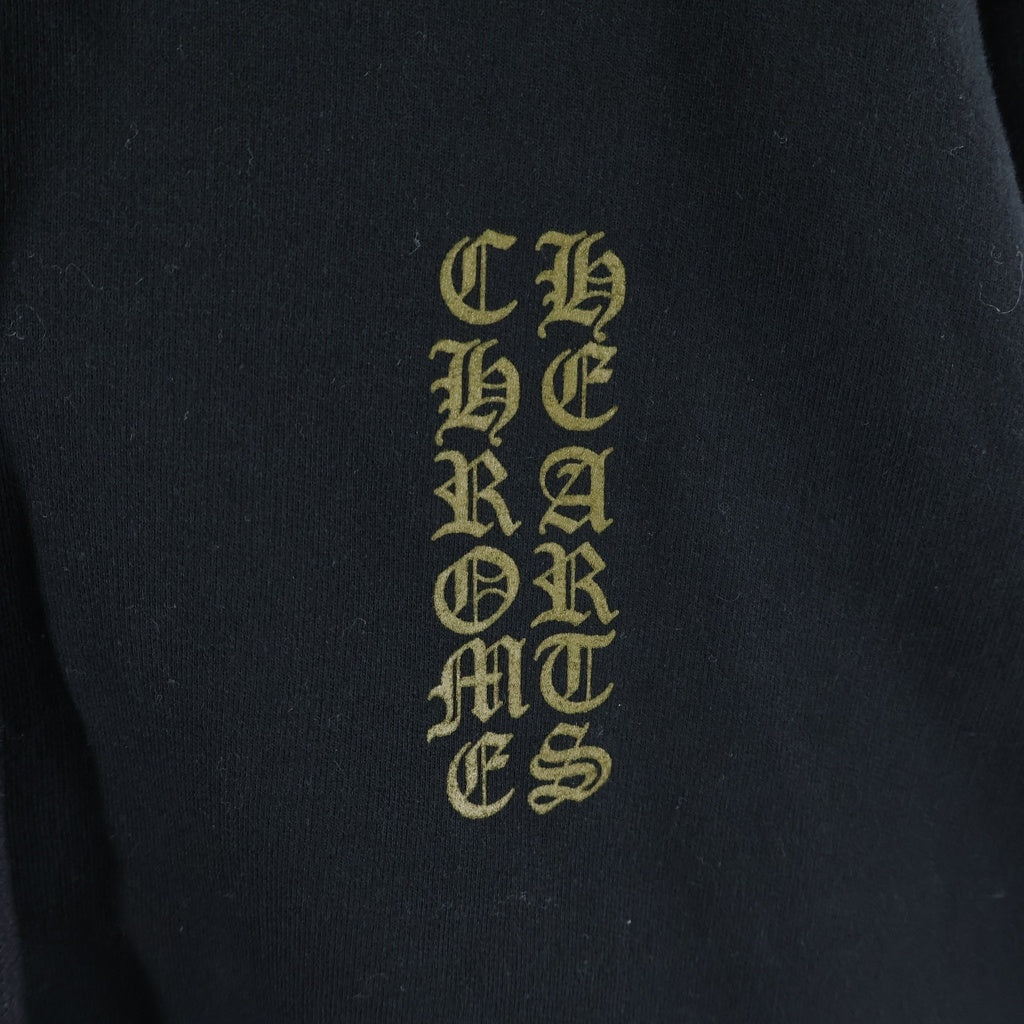 CHROME HEARTS(クロムハーツ) VERTICAL LOGO SWTSHRT HD ZIP バーティカルロゴ 袖英字プリント ダガージップパーカー フーディー ブラック