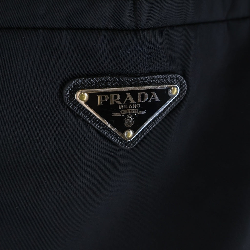 PRADA(プラダ) トライアングルロゴ ナイロン ジョガーパンツ ブラック SPH239