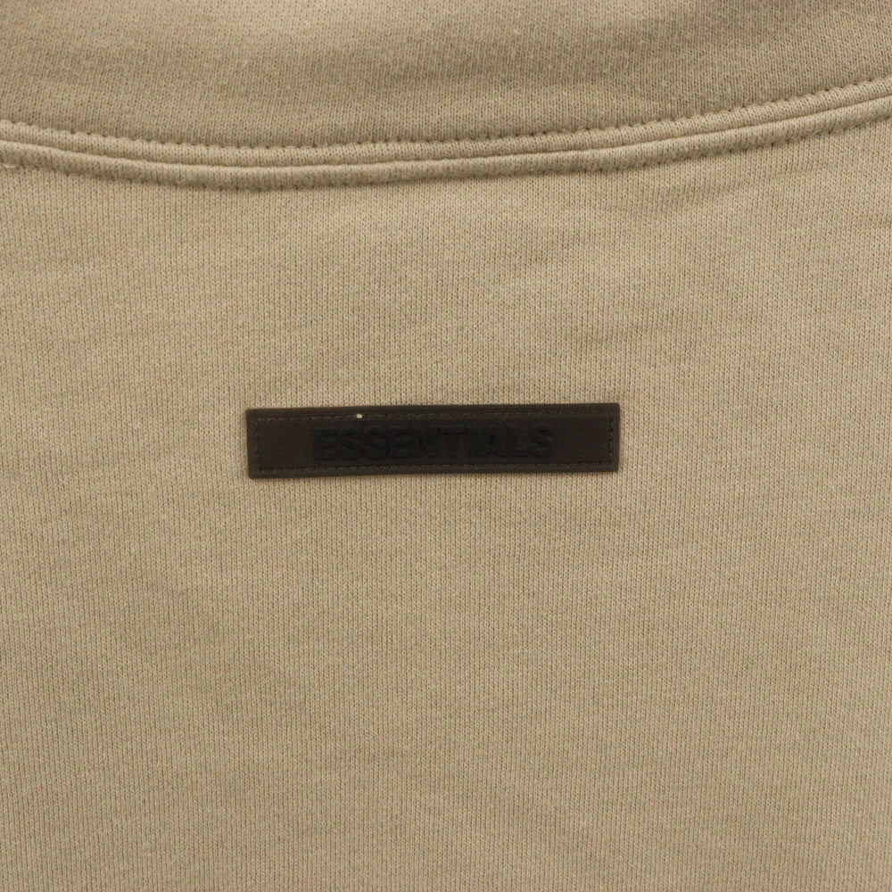 FEAR OF GOD ESSENTIALS(フィアオブゴッド エッセンシャルズ) MOCK NECK SWEAT SHIRT リフレクターロゴプリント モックネック長袖スウェットトレーナー ベージュ