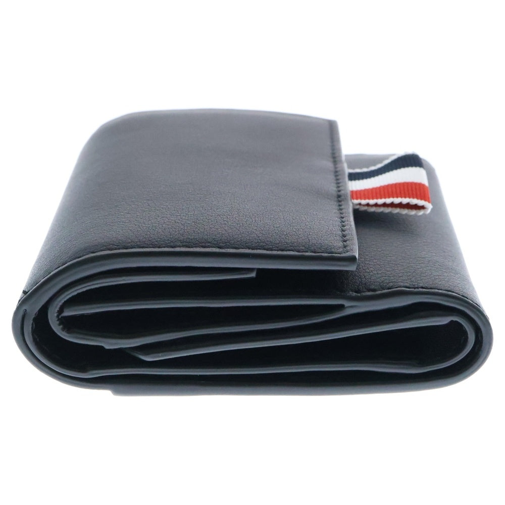 THOM BROWNE(トムブラウン) スムースカーフ ウォレット 三つ折り財布 ブラックUAW007A-L0134-001