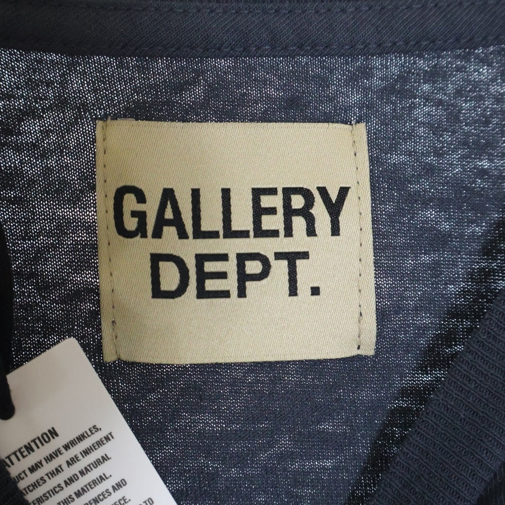 GALLERY DEPT.(ギャラリーデプト) DEPT de la GALERIE フロントロゴプリント 長袖Tシャツ ネイビー
