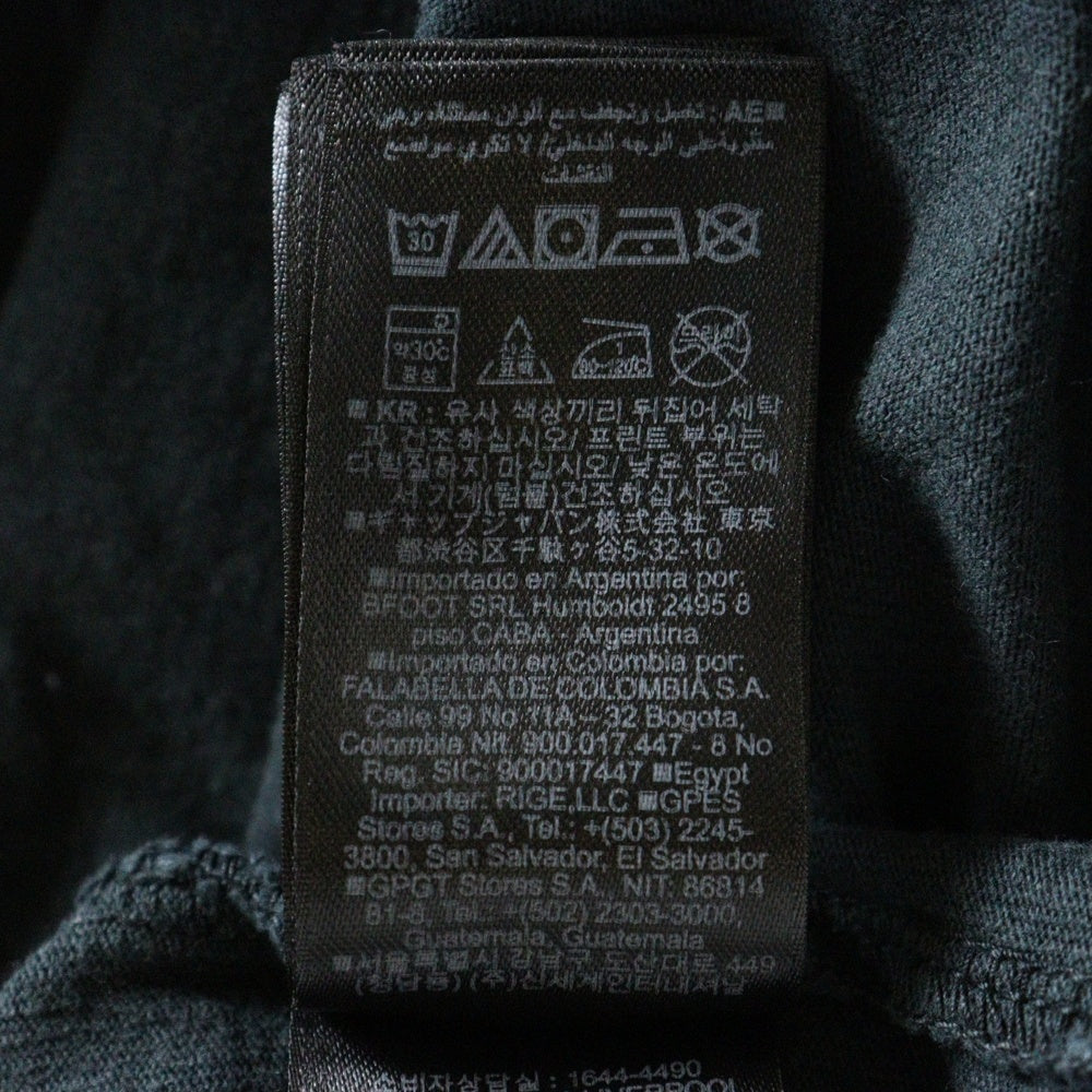 Yeezy Gap Engineered by Balenciaga(イージー ギャップ エンジニアードバイ バレンシアガ) フロントロゴ オーバーサイズ 半袖Tシャツ ブラック
